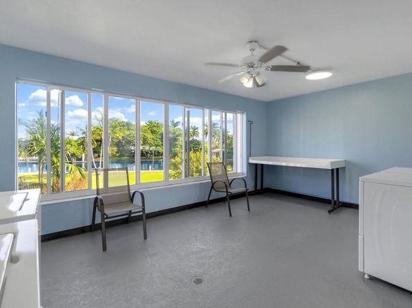 2970 NE 16th Ave 211, Oakland Park FL 33334