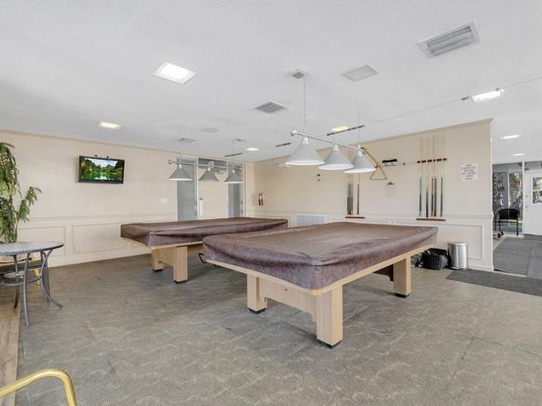 2970 NE 16th Ave 211, Oakland Park FL 33334