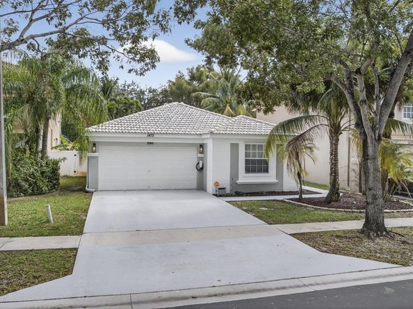 1475 Running Oak Lane, Royal Palm Beach FL 33411