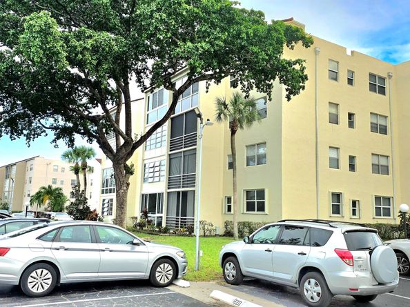 2831 Somerset Drive 305, Lauderdale Lakes FL 33311