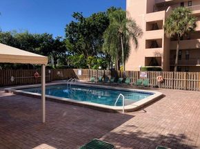 6800 Cypress Rd 511, Plantation FL 33317