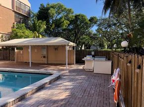 6800 Cypress Rd 511, Plantation FL 33317