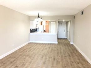 6800 Cypress Rd 511, Plantation FL 33317