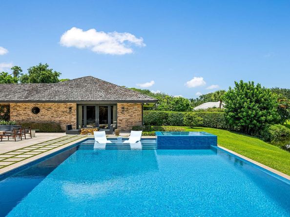 3 Peacock Lane, Village Of Golf FL 33436