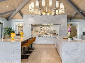 3 Peacock Lane, Village Of Golf FL 33436