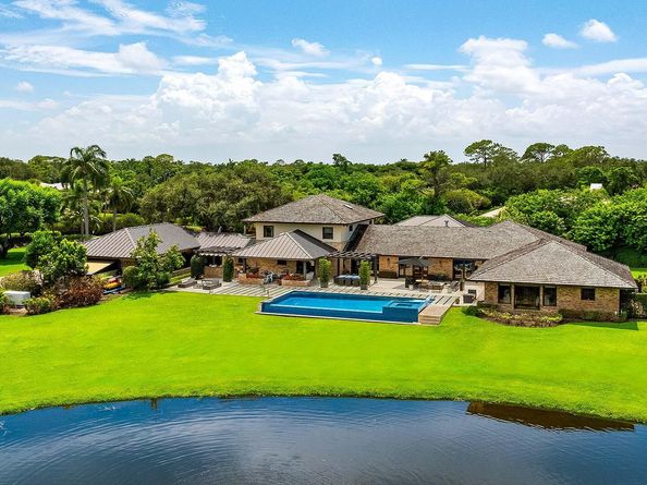 3 Peacock Lane, Village Of Golf FL 33436