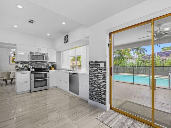 3500 N 46th Ave, Hollywood FL 33021