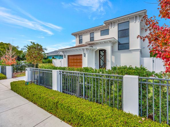 245 Alhambra Place, West Palm Beach FL 33405