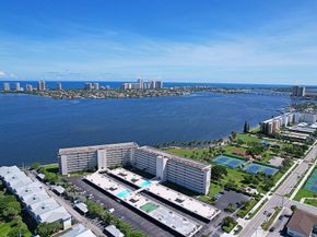 801 Lake Shore Drive 102, Lake Park FL 33403