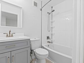 4722 Lago Vista Dr 4722, Coconut Creek FL 33073