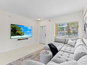 4722 Lago Vista Dr 4722, Coconut Creek FL 33073