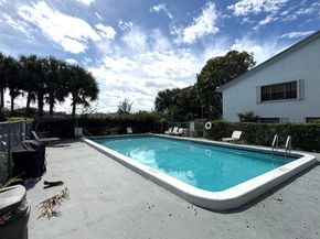 1400 NW 45th Street B7, Deerfield Beach FL 33064