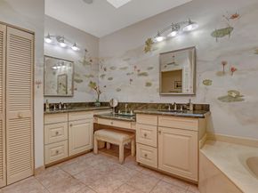 216 Eagleton Lake Boulevard, Palm Beach Gardens FL 33418