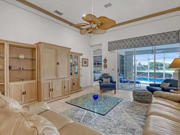 216 Eagleton Lake Boulevard, Palm Beach Gardens FL 33418