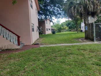 1001 SW 74th Ave