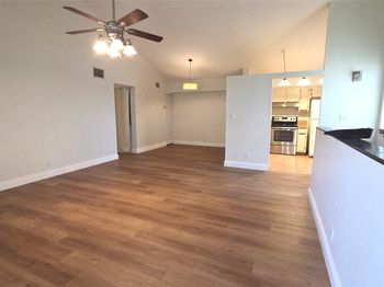 608 Gardens Dr