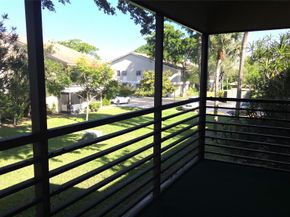 608 Gardens Dr 204, Pompano Beach FL 33069