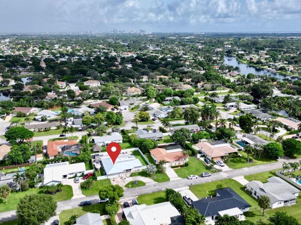 1861 Caribbean Road W, Lake Clarke Shores FL 33406