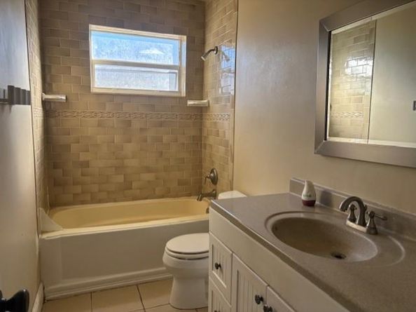 1760 Cathedral Dr, Margate FL 33063