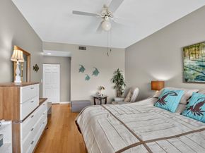 102 Half Moon Circle B3, Hypoluxo FL 33462