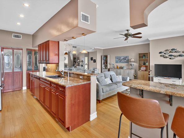 102 Half Moon Circle B3, Hypoluxo FL 33462