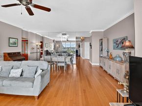 102 Half Moon Circle B3, Hypoluxo FL 33462