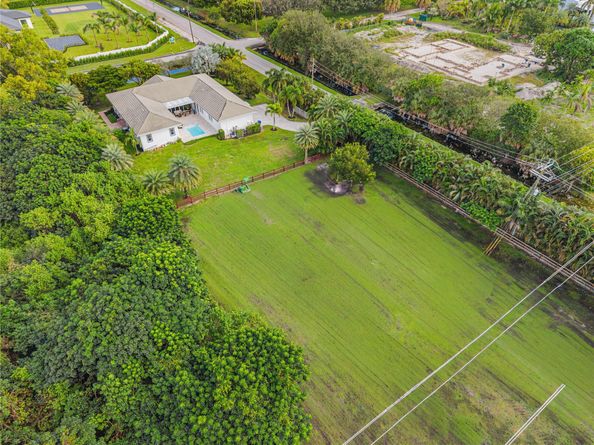 6601 Appaloosa Trl, Southwest Ranches FL 33330