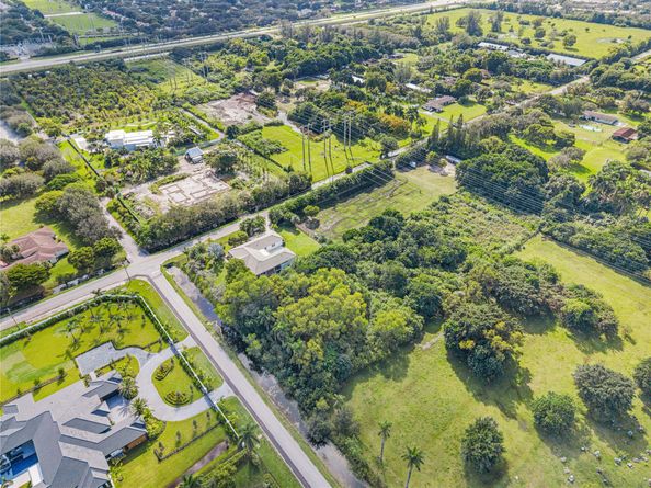 6601 Appaloosa Trl, Southwest Ranches FL 33330