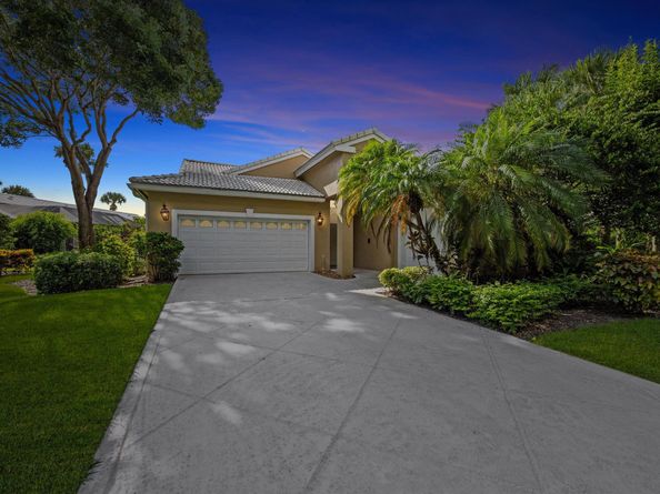 17104 Crossgate Drive, Jupiter FL 33477