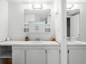 1876 Fairview Villas Drive 3, Palm Springs FL 33406