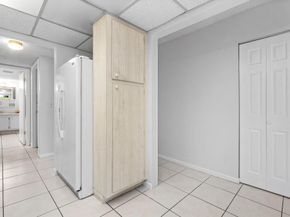 1876 Fairview Villas Drive 3, Palm Springs FL 33406