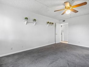 1876 Fairview Villas Drive 3, Palm Springs FL 33406