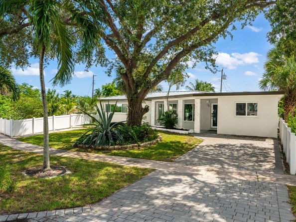 2298 NE 4th Avenue, Boca Raton FL 33486