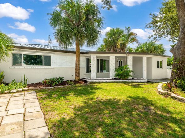 2298 NE 4th Avenue, Boca Raton FL 33486