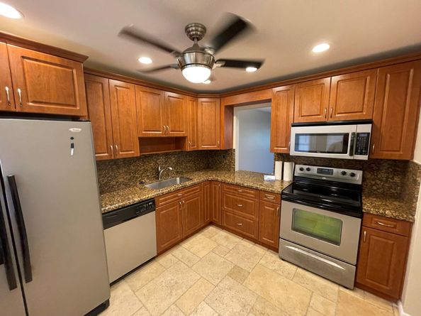 8161 SW 24th Ct 403, Davie FL 33324