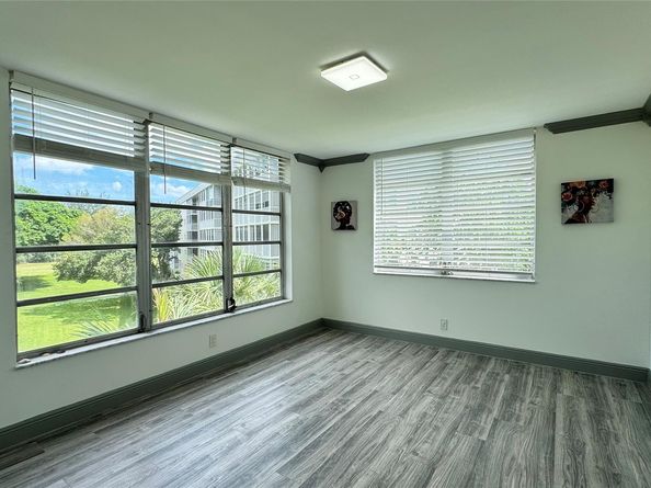 2650 S Course Dr 401, Pompano Beach FL 33069