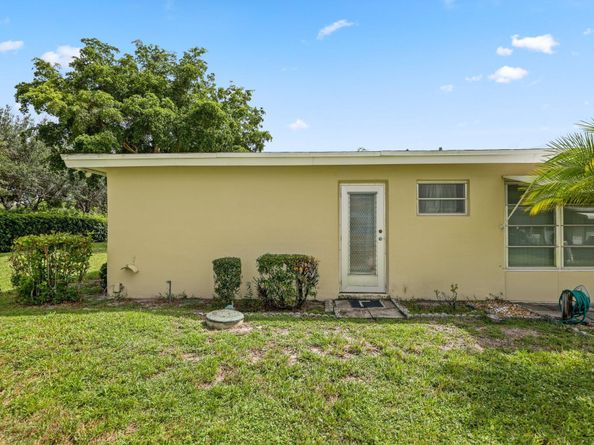 195 High Point Terrace E D, Delray Beach FL 33445