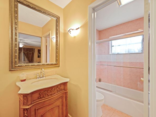 195 High Point Terrace E D, Delray Beach FL 33445