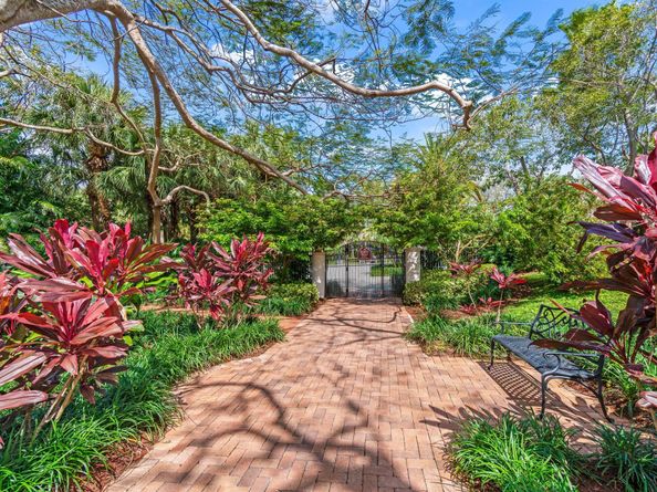 6638 NW 27th Avenue, Boca Raton FL 33496