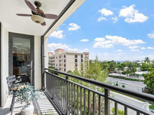 2300 NE 33rd Ave 602, Fort Lauderdale FL 33305