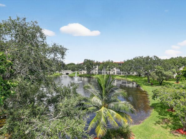 1502 Cayman Way A4, Coconut Creek FL 33066
