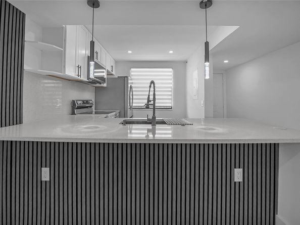 6037 Balboa Circle 401, Boca Raton FL 33433