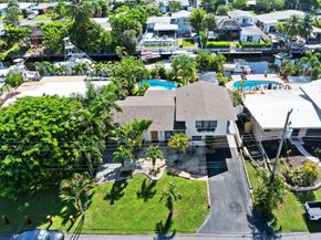 2454 Tortugas Ln, Fort Lauderdale FL 33312