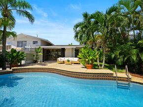 2454 Tortugas Ln, Fort Lauderdale FL 33312
