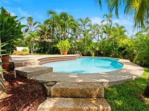 2454 Tortugas Ln, Fort Lauderdale FL 33312