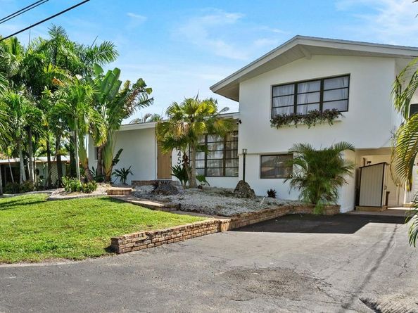 2454 Tortugas Ln, Fort Lauderdale FL 33312