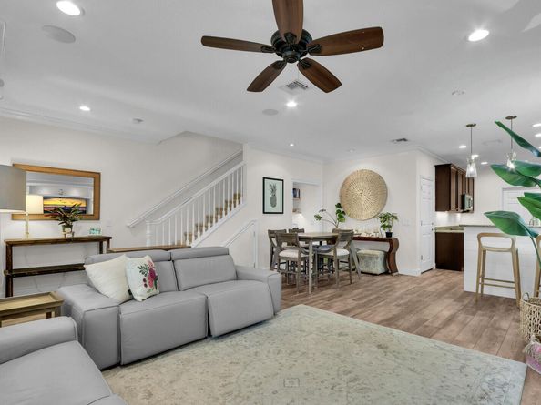 1169 E Dakota Drive, Jupiter FL 33458