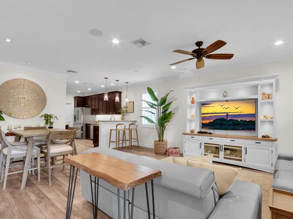 1169 E Dakota Drive, Jupiter FL 33458