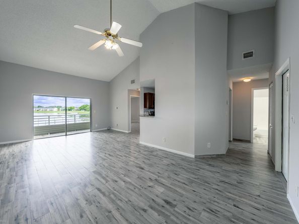 3401 NW 44th Street 206, Lauderdale Lakes FL 33309