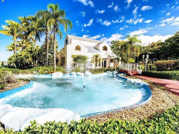 3401 NW 44th Street 206, Lauderdale Lakes FL 33309